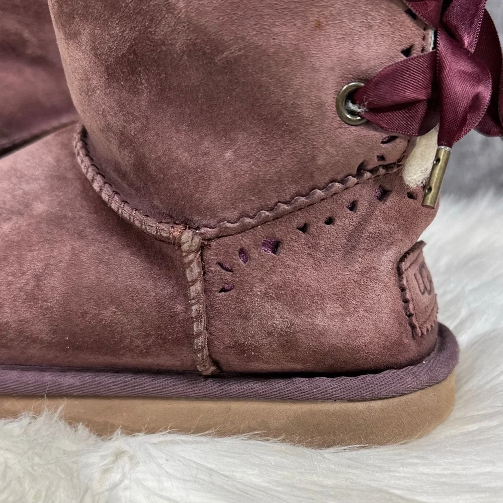 ⭐️UGG Dixi Flora Perforated Bow Ankle Boots [S7600] - Picture 14 of 15